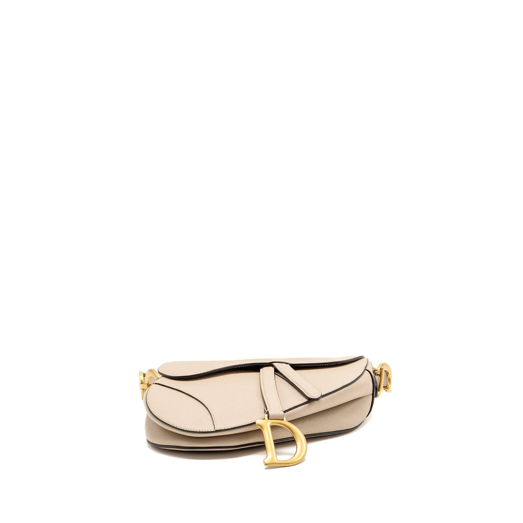 dior-medium-saddle-bag-calfskin-beige-ghw