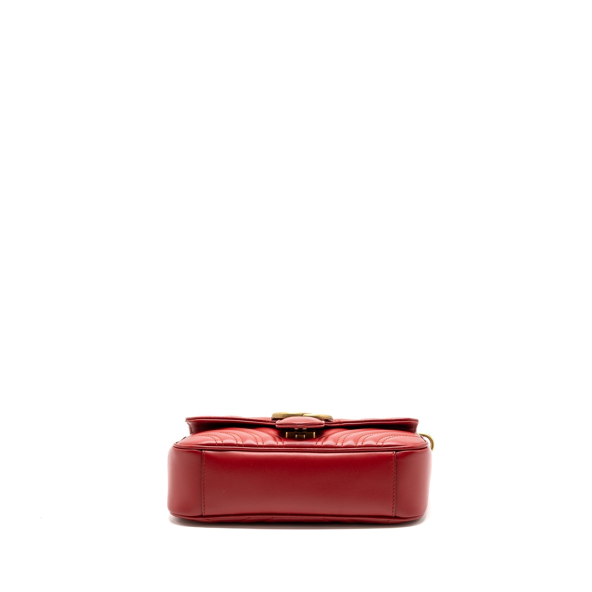 gucci-mini-gg-marmont-matelasse-calfskin-red-ghw