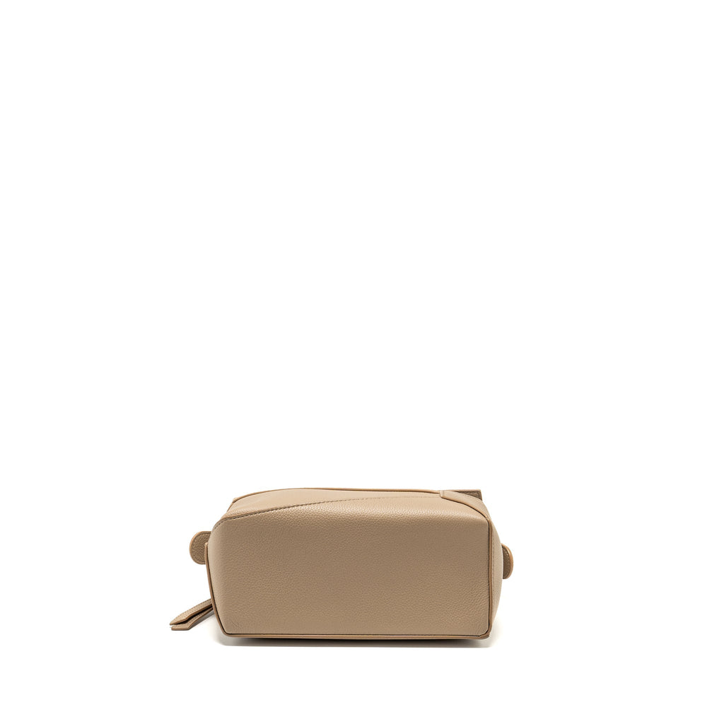 loewe-small-puzzle-bag-grained-calfskin-sand-ghw
