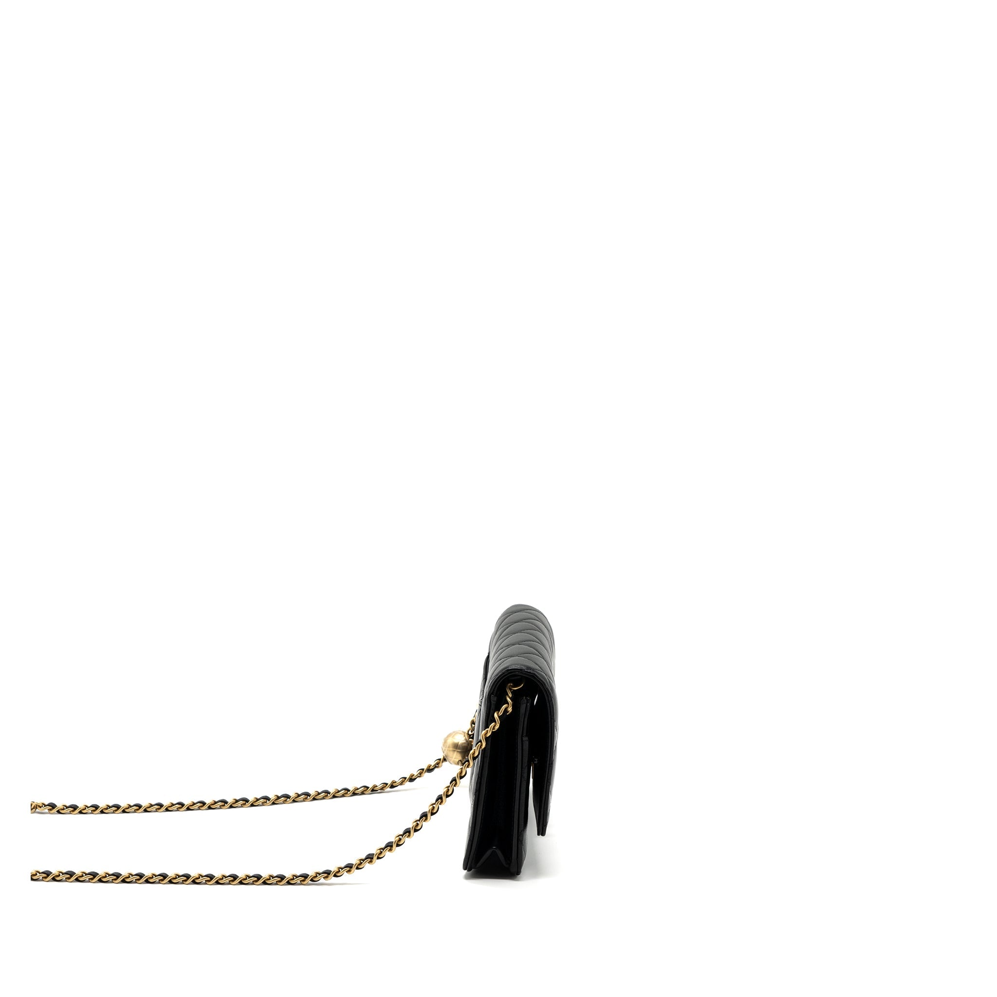 chanel-pearl-crush-wallet-on-chain-lambskin-black-ghw-microchip-11