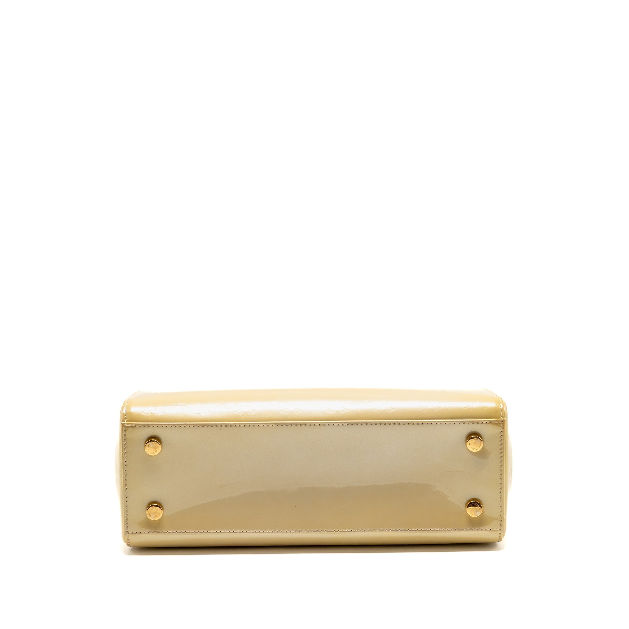 louis-vuitton-vernis-brea-mm-patent-monogram-light-beige-ghw