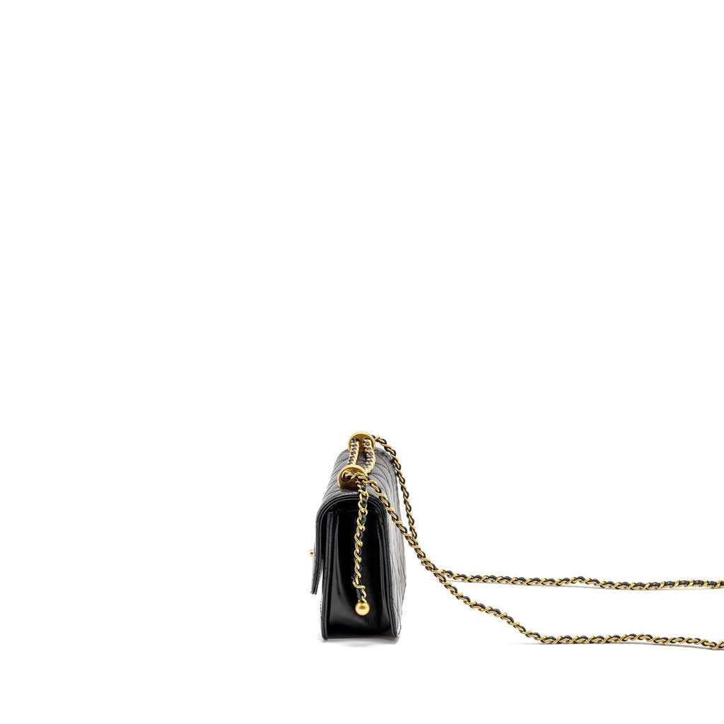 chanel-gold-crush-mini-flap-bag-calfskin-black-ghw-microchip