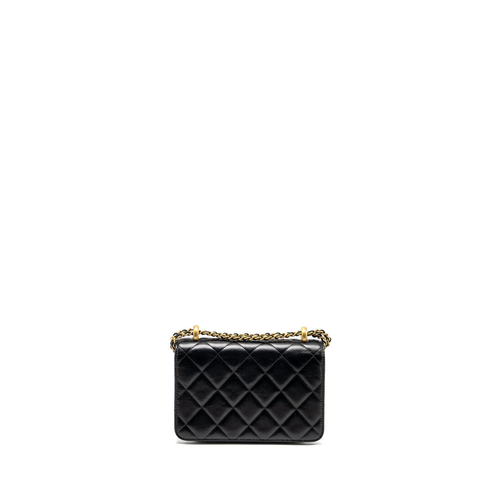 chanel-gold-crush-mini-flap-bag-calfskin-black-ghw-microchip