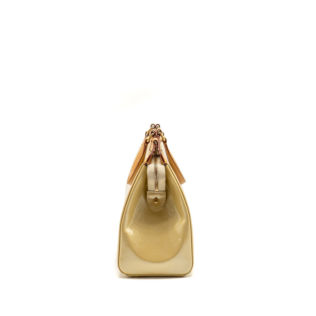 louis-vuitton-vernis-brea-mm-patent-monogram-light-beige-ghw