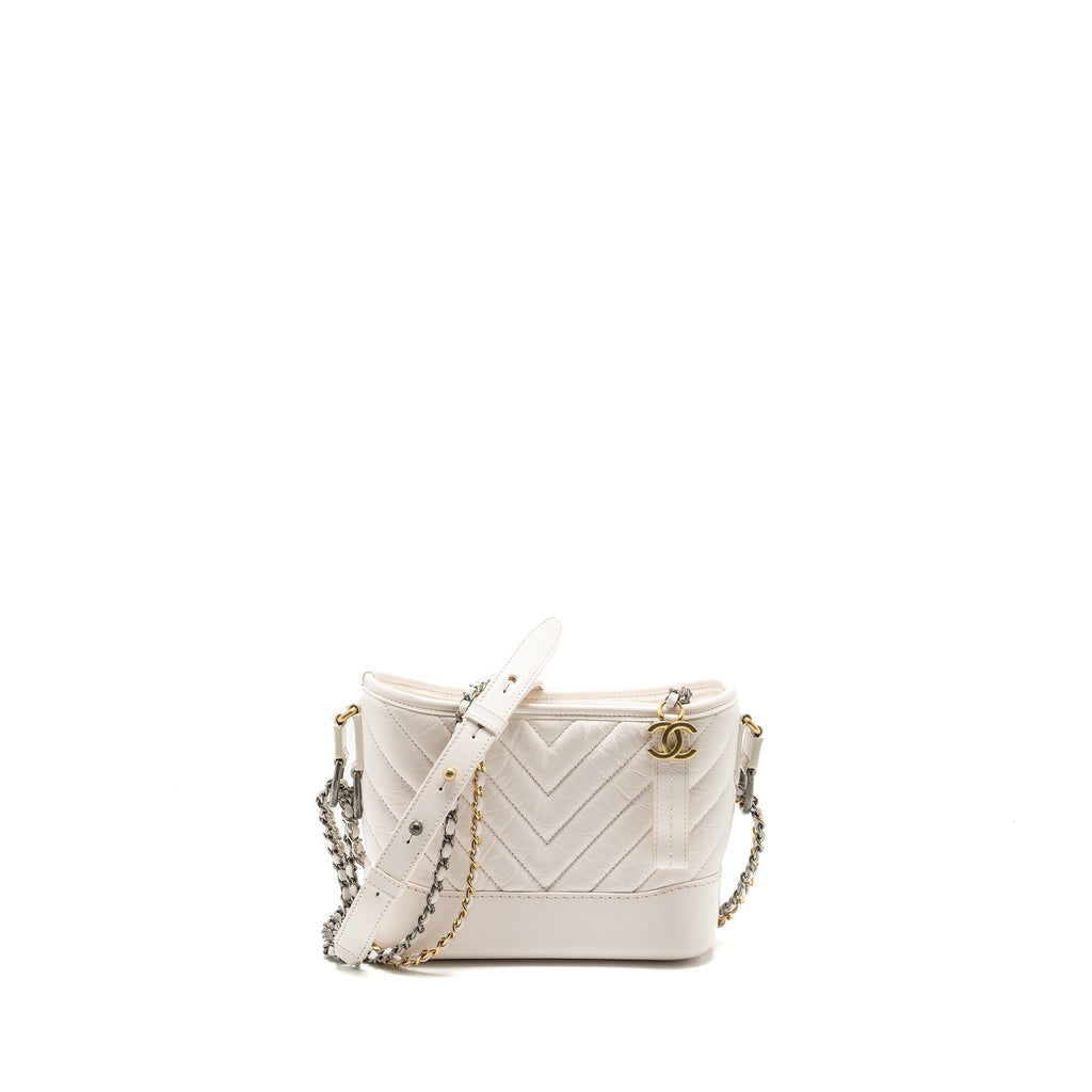 chanel-small-chevron-gabrielle-hobo-bag-calfskin-white-multicolour-hardware