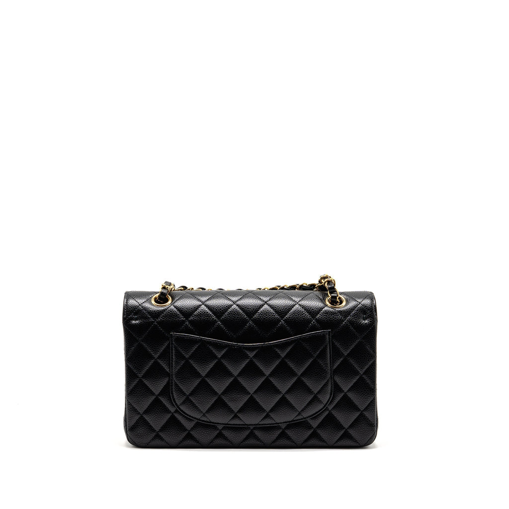 chanel-medium-classic-double-flap-bag-caviar-black-ghwmicrochip-1