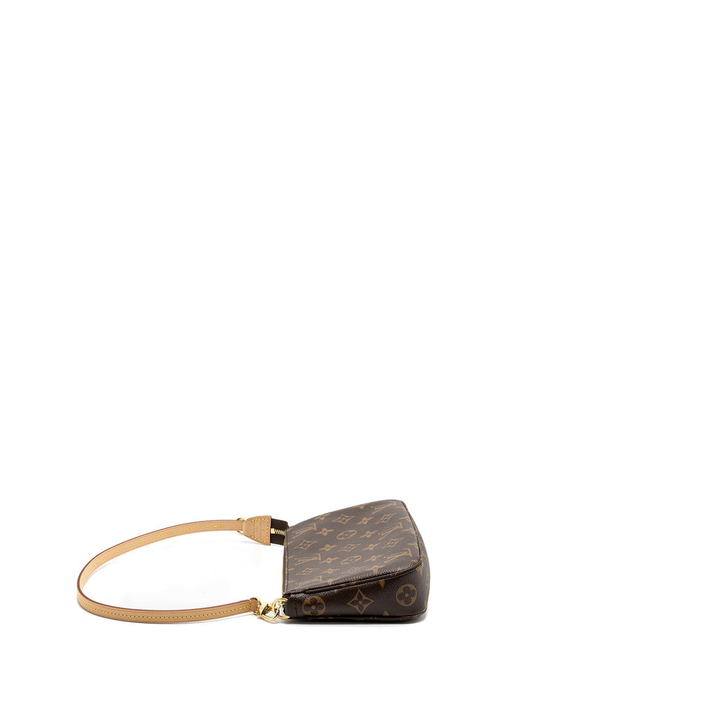 louis-vuitton-pochette-accessories-monogram-canvas-ghw-5