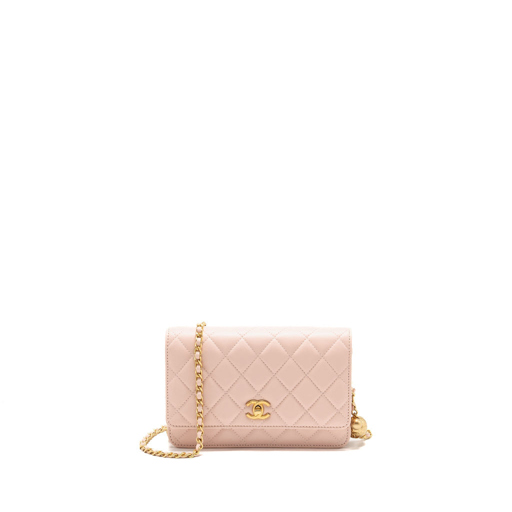 chanel-pearl-crush-wallet-on-chain-lambskin-light-pink-ghw-microchip-1
