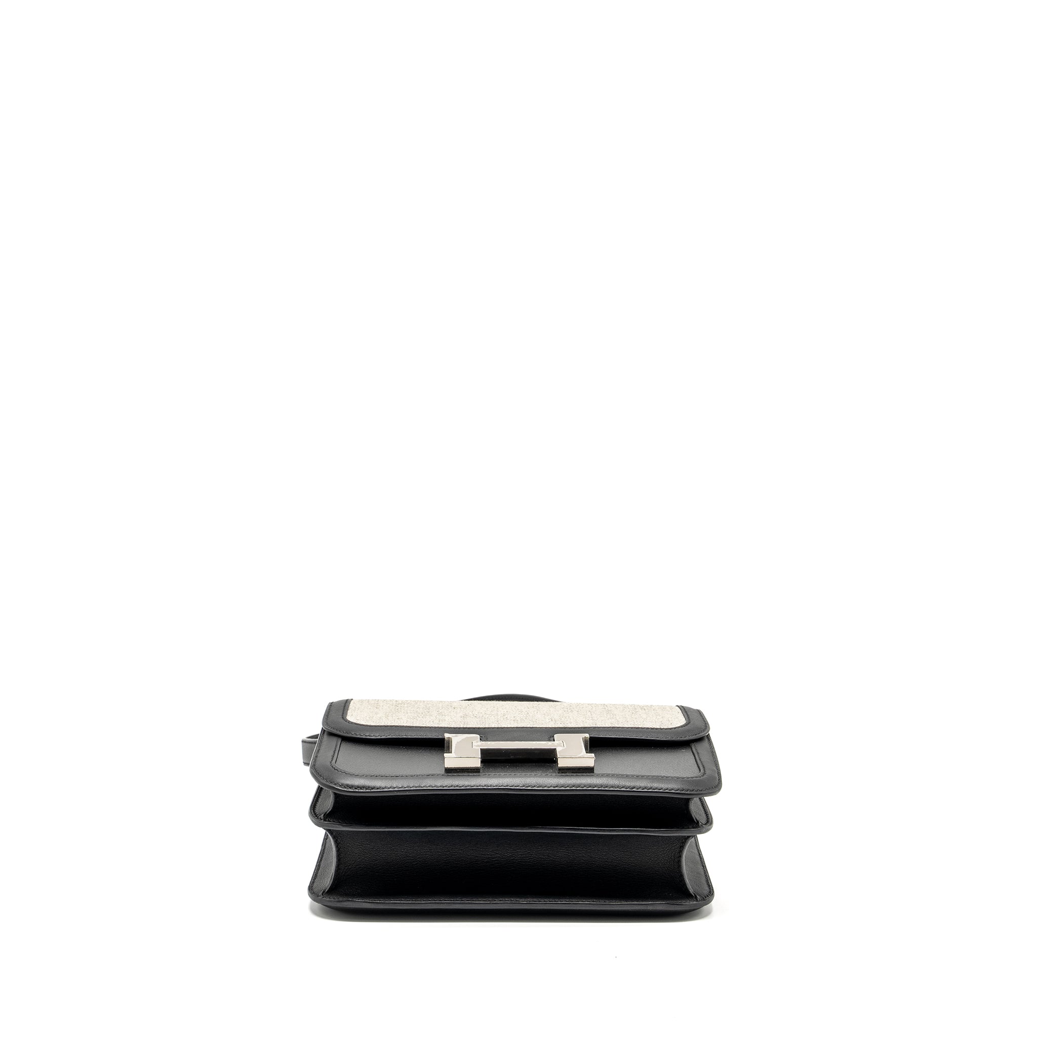 hermes-constance-24-toile-h-berline-plume-swift-black-shw-stamp-y