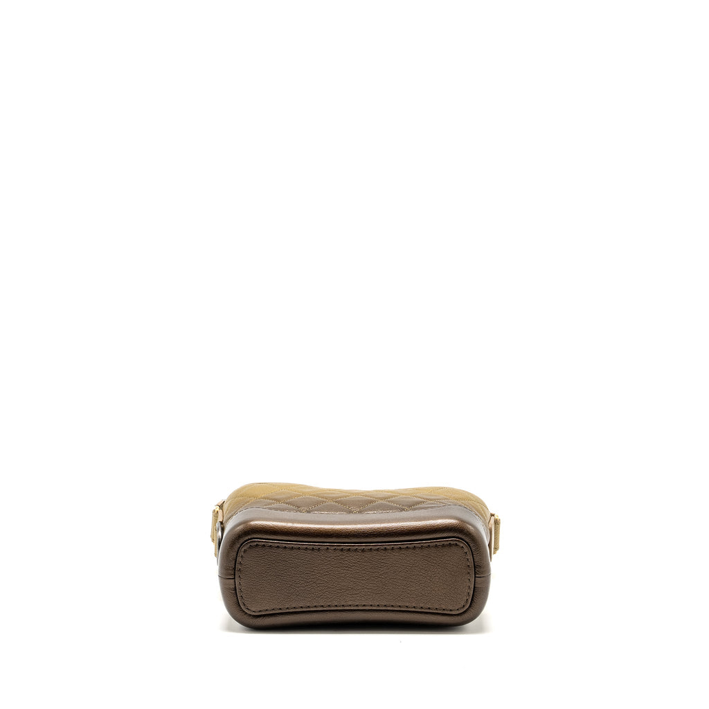 chanel-small-gabrielle-hobo-bag-calfskin-gradient-gold-with-multicolour-hardware