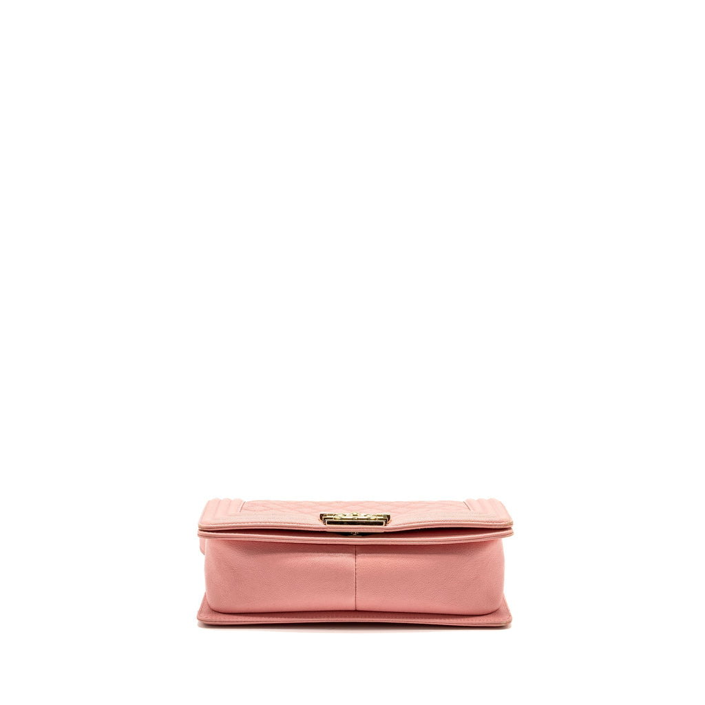 chanel-medium-boy-bag-caviar-pink-lghw-1