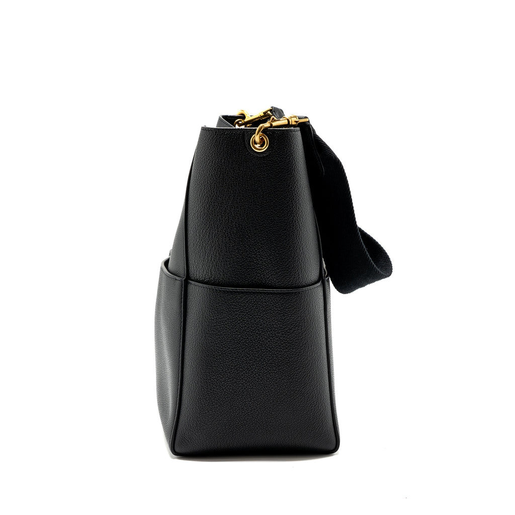 celine-sangle-bucket-bag-grained-calfskin-black-ghw