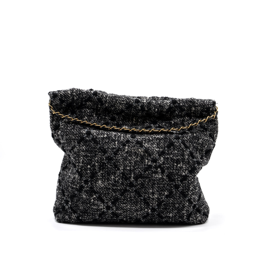 chanel-medium-22-bag-tweed-black-grey-ghw-microchip