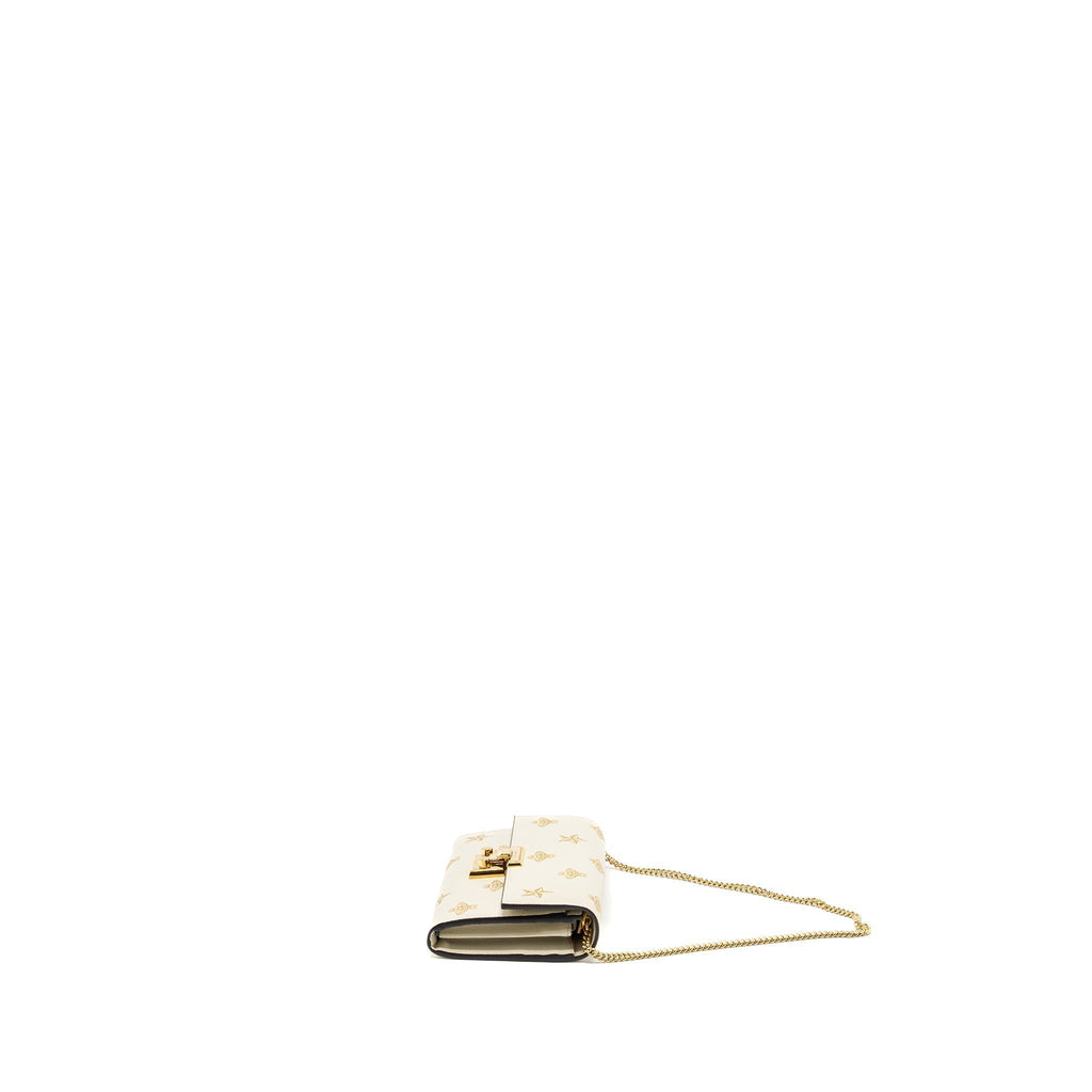gucci-wallet-on-chain