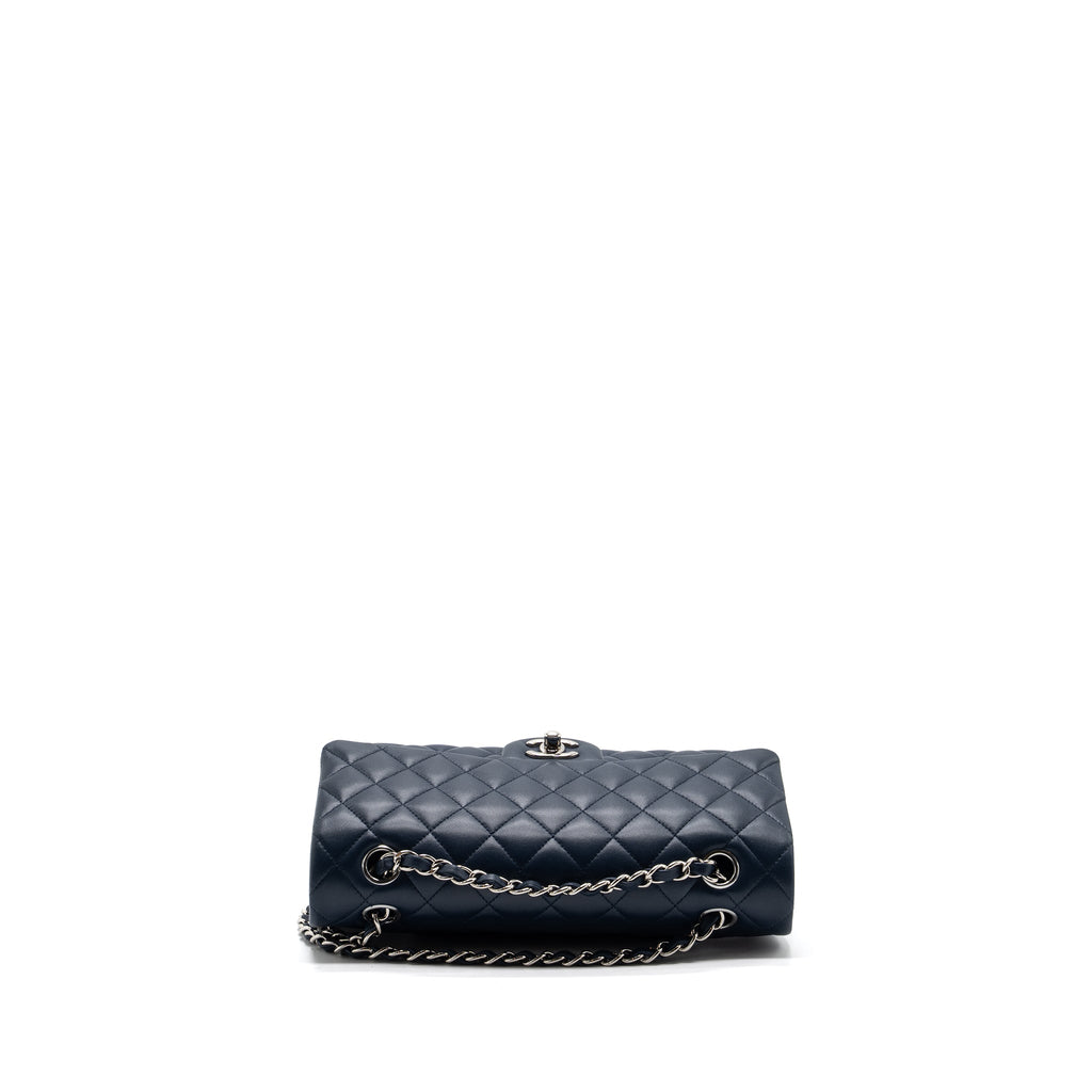 copy-of-chanel-medium-classic-double-flap-bag-lambskin-dark-blue-shw