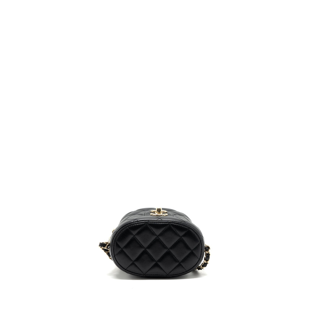 chanel-vanity-with-chain-lambskin-black-lghwmicrochip
