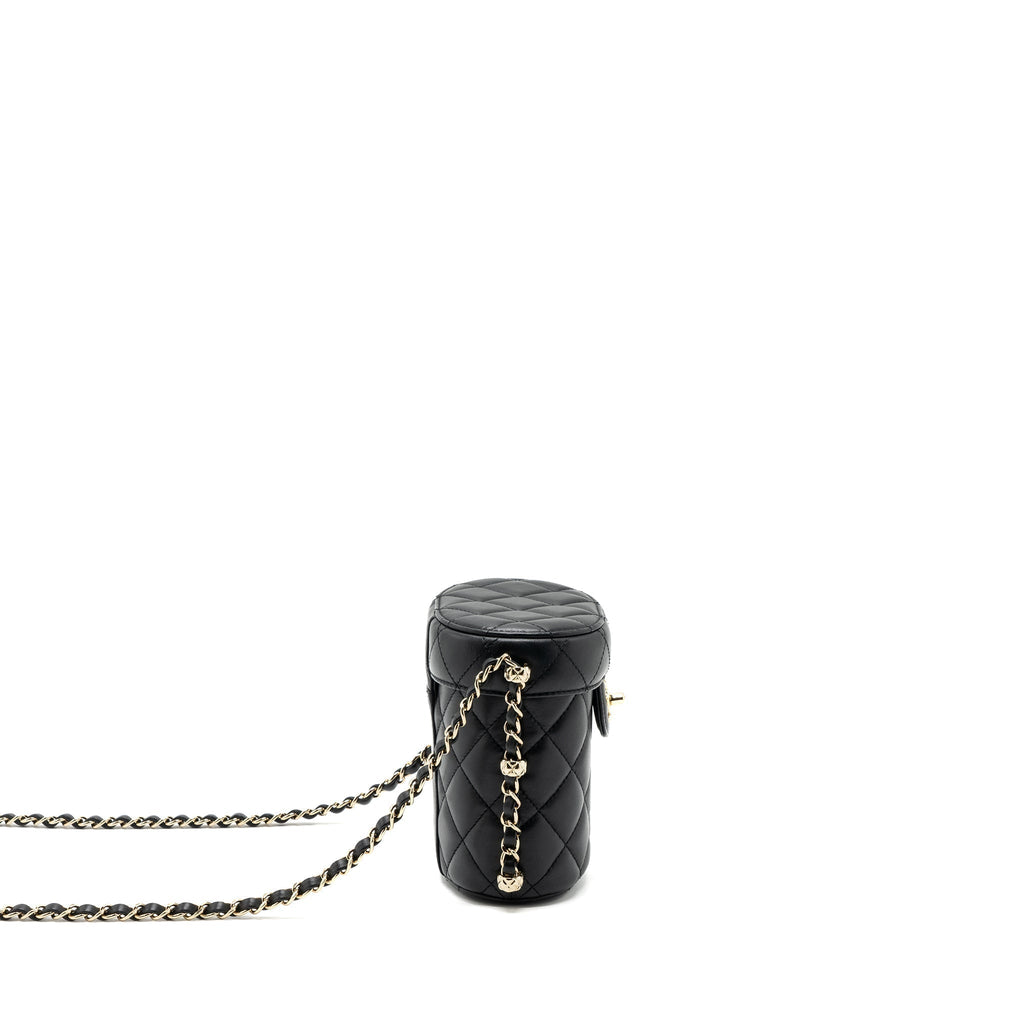 chanel-vanity-with-chain-lambskin-black-lghwmicrochip