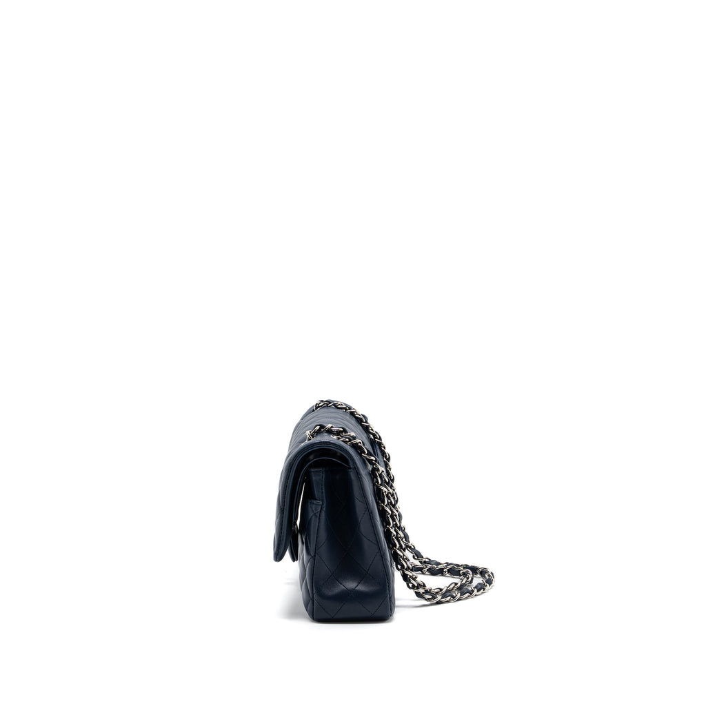 copy-of-chanel-medium-classic-double-flap-bag-lambskin-dark-blue-shw