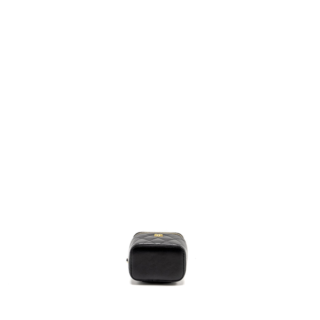 chanel-pearl-crush-mini-vanity-case-lambskin-black-ghw-copy