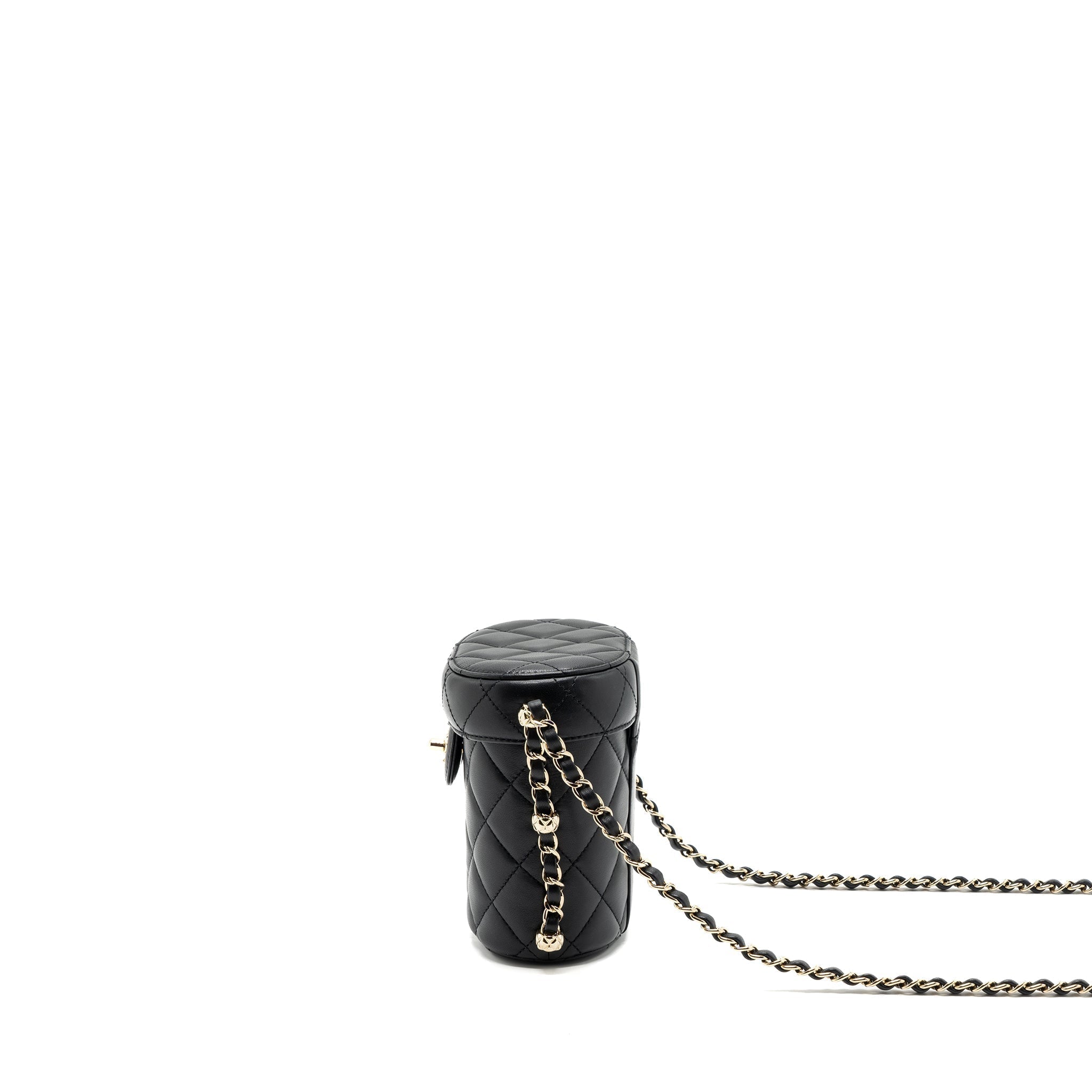 chanel-vanity-with-chain-lambskin-black-lghwmicrochip