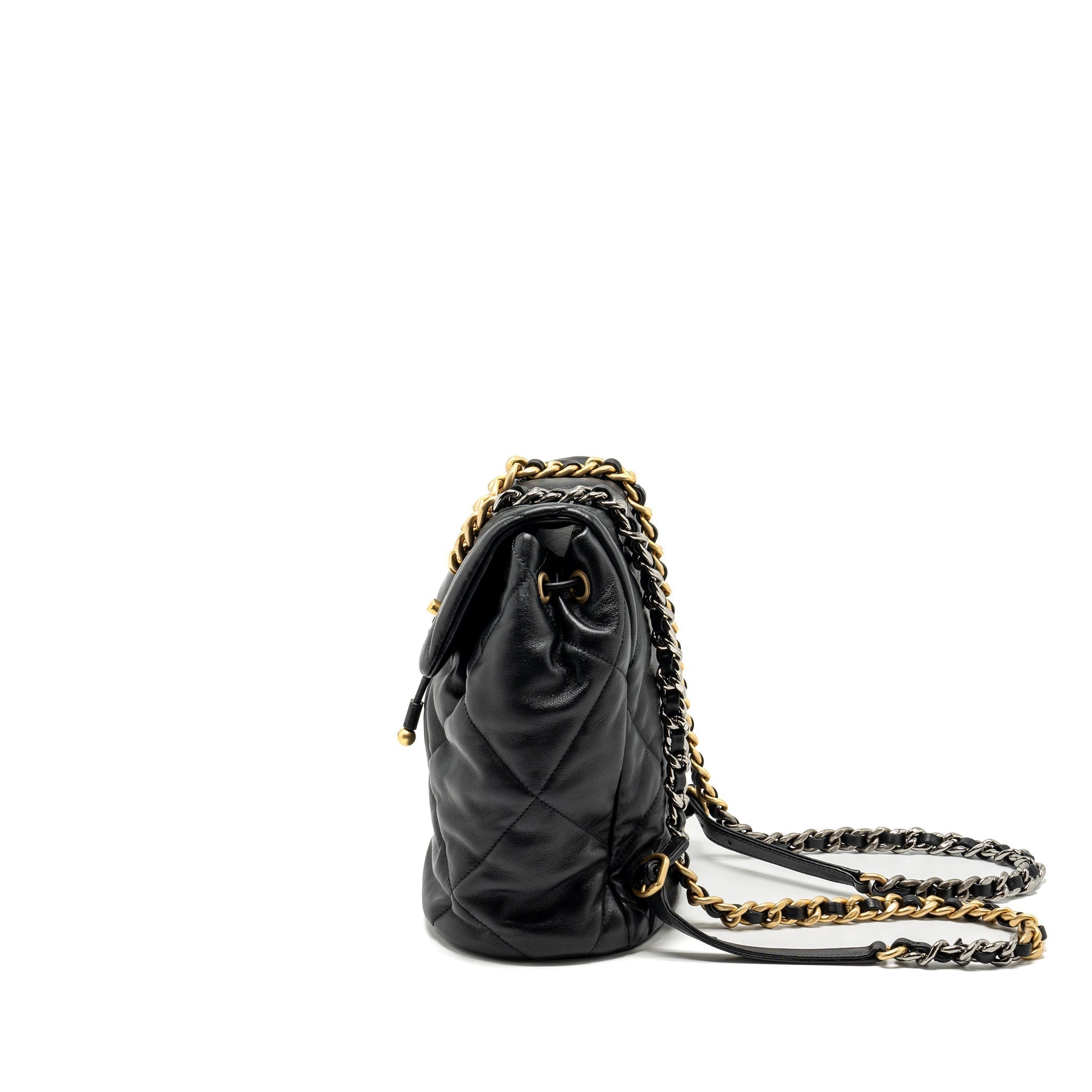 chanel-24c-19-backpack-shiny-lambskin-black-multicolour-hardwaremicrochip