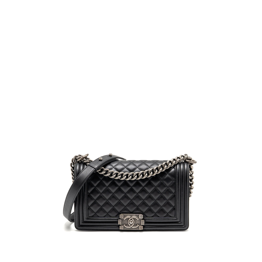 chanel-medium-boy-bag-calfskin-black-ruthenium-shw-1