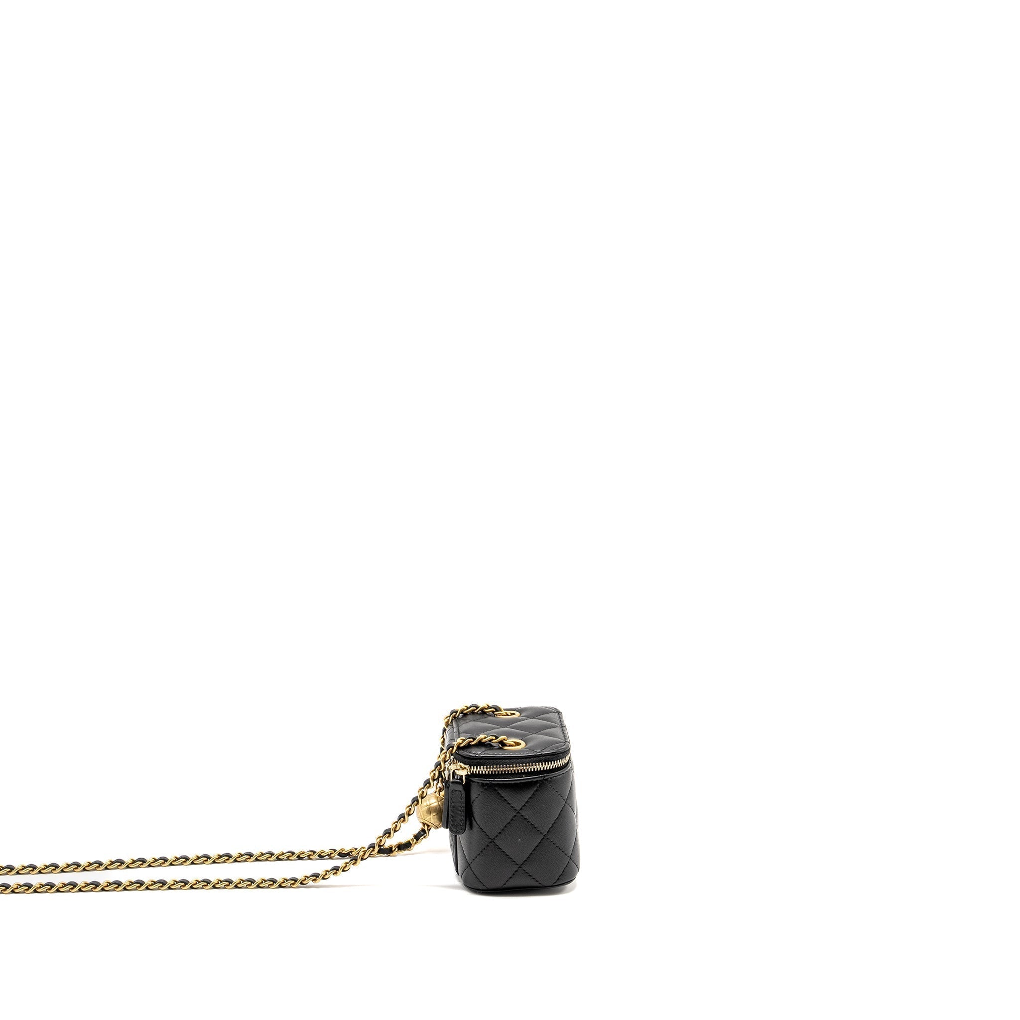 chanel-pearl-crush-mini-vanity-case-lambskin-black-ghw-copy