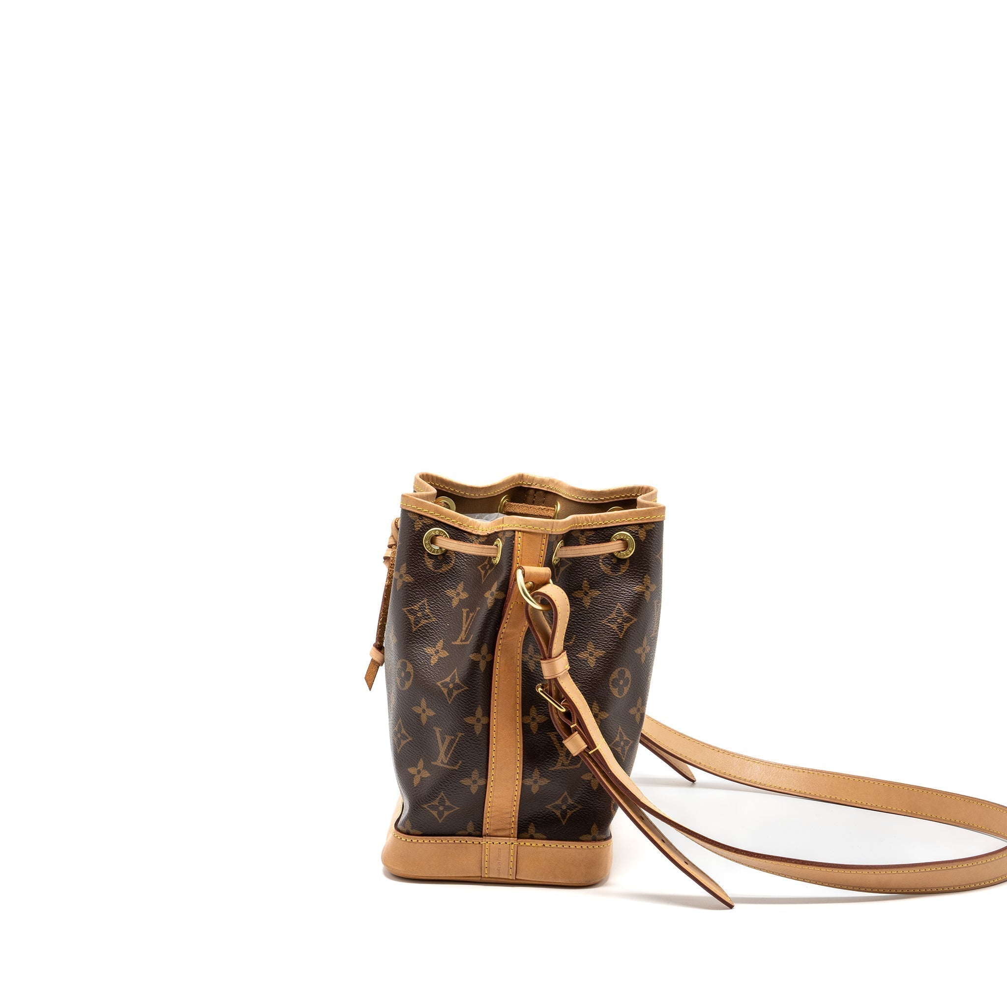 louis-vuitton-petit-noe-bb-monogram-canvas-ghw