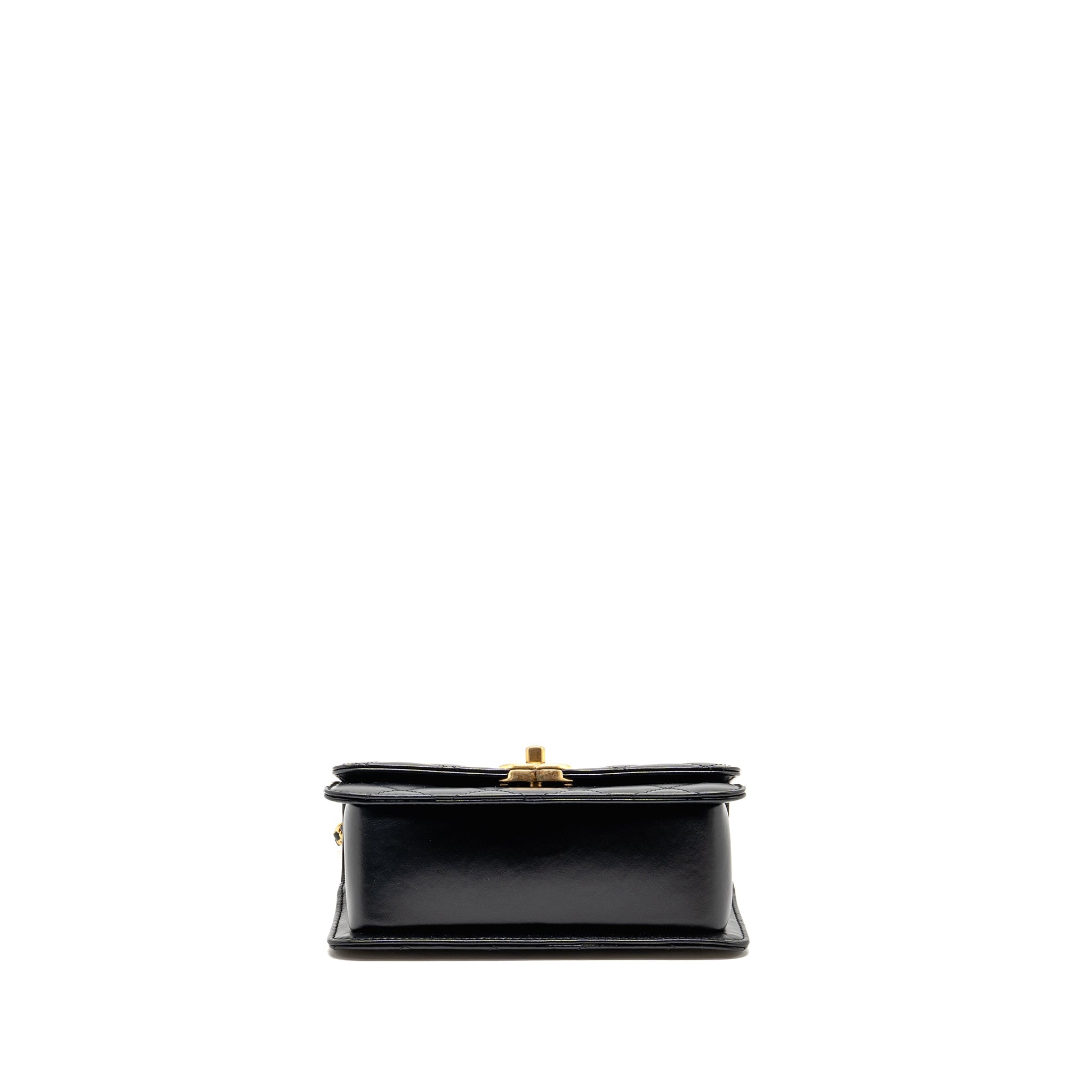 chanel-gold-crush-flap-bag-calfskin-black-ghw-microchip-copy-1