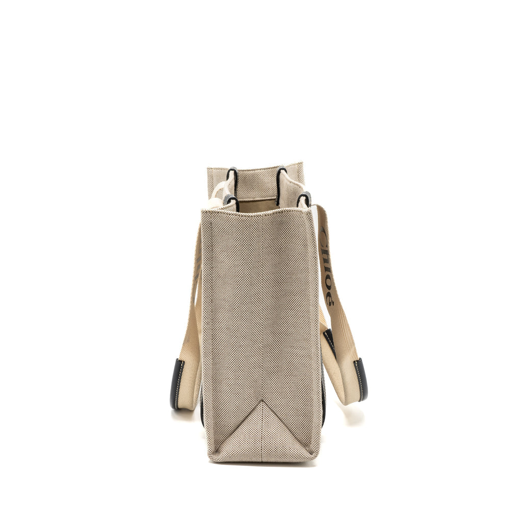 chloe-medium-woody-tote-bag-cotton-calf-leather-white-blue