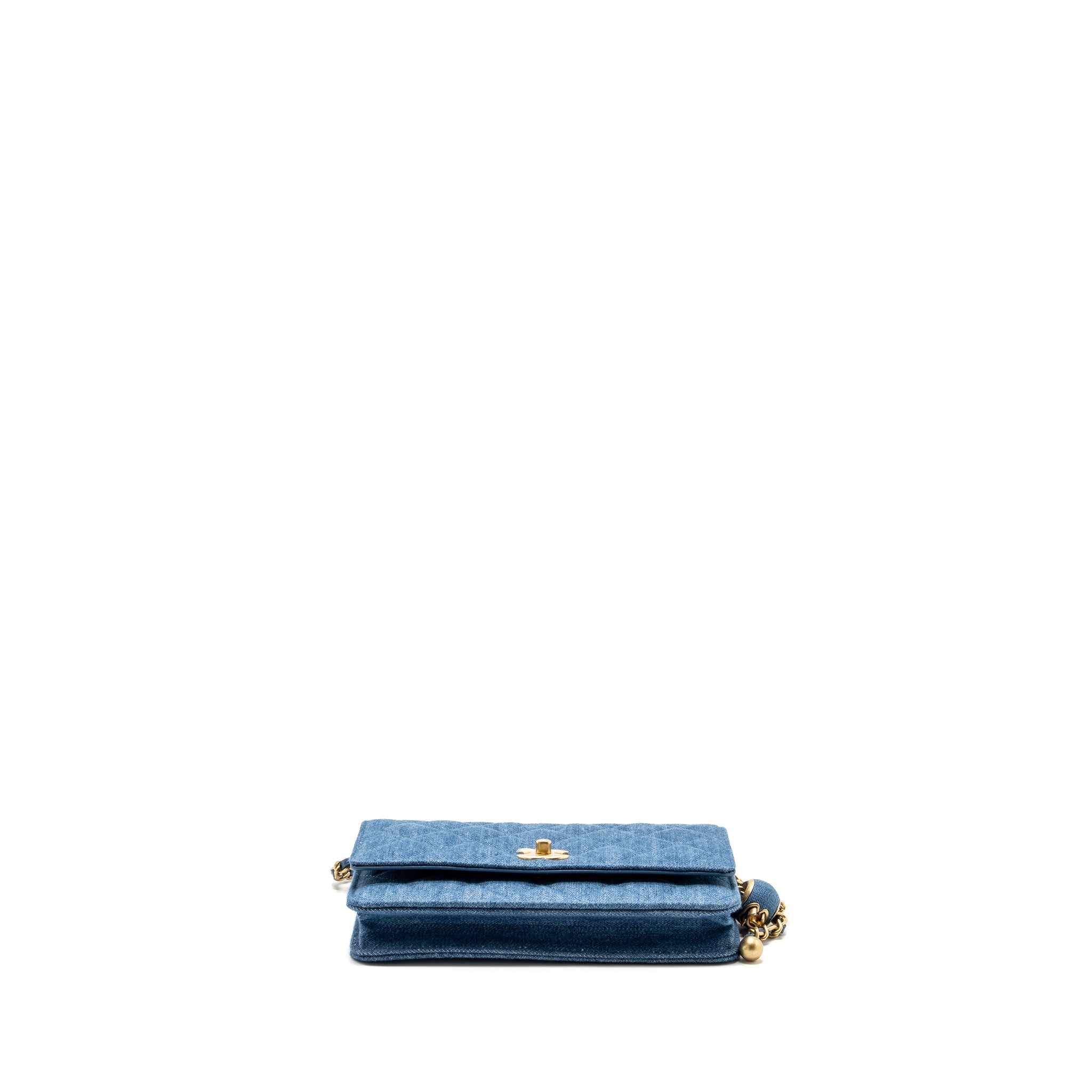 chanel-pearl-crush-wallet-on-chain-denim-blue-ghw-microchip