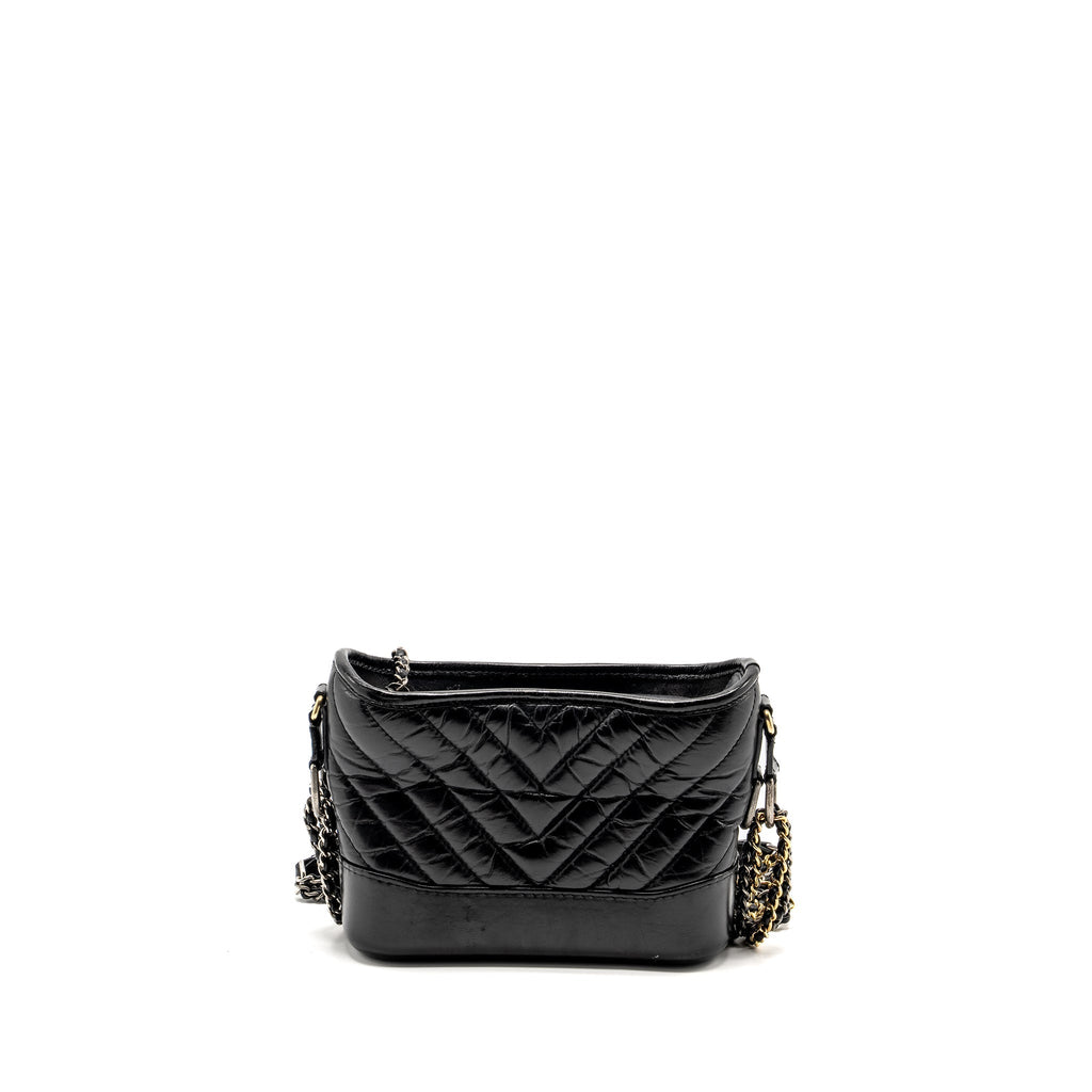 chanel-small-chevron-gabrielle-hobo-bag-calfskin-black-multicolour-hardware-1