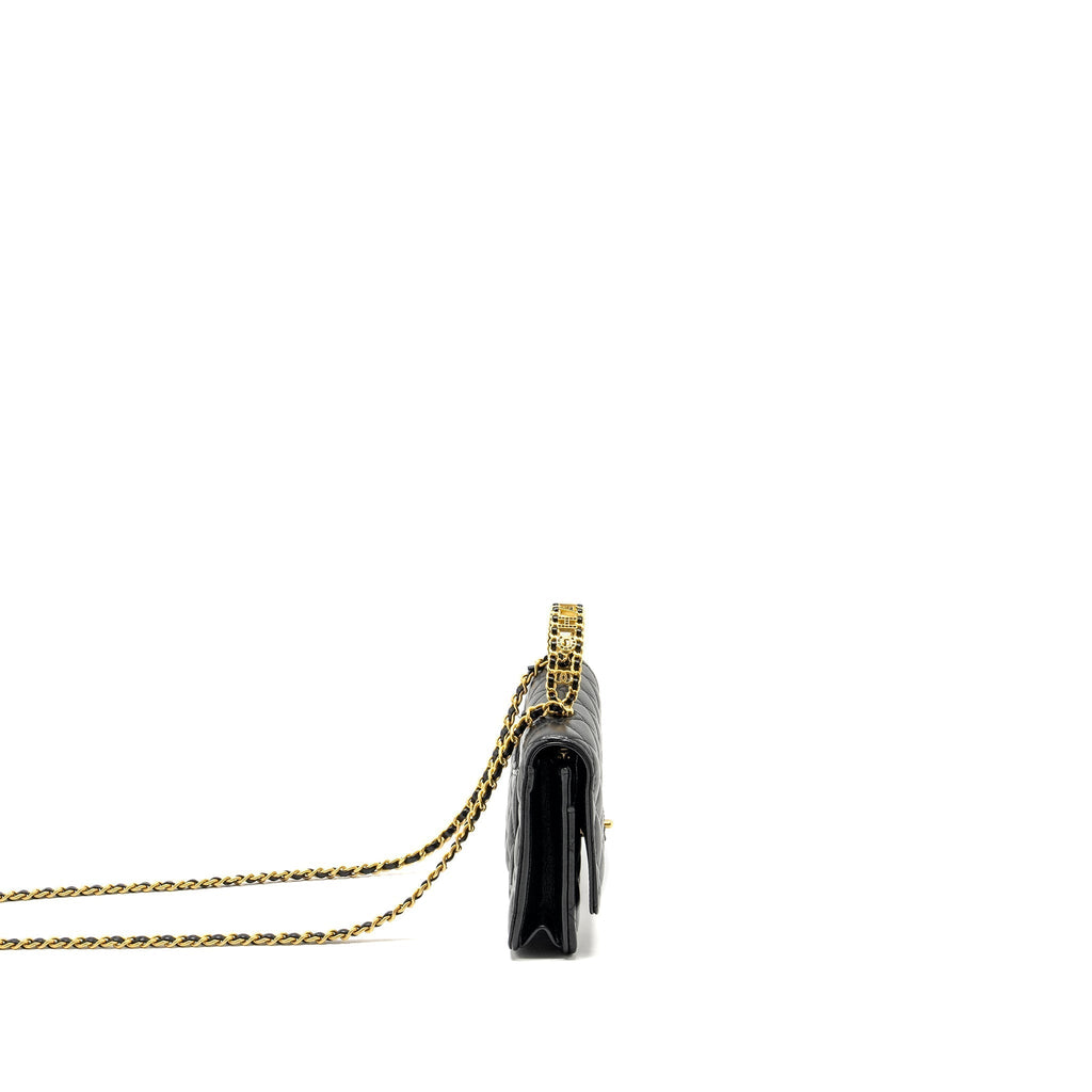 chanel-letter-logo-top-handle-wallet-on-chain-calfskin-black-ghw-microchip