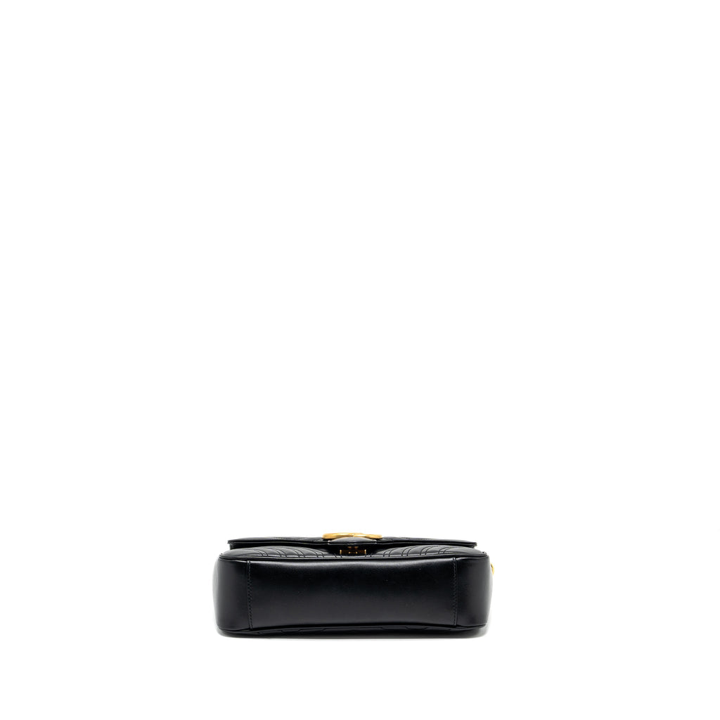 gucci-small-gg-marmont-shoulder-bag-calfskin-black-ghw