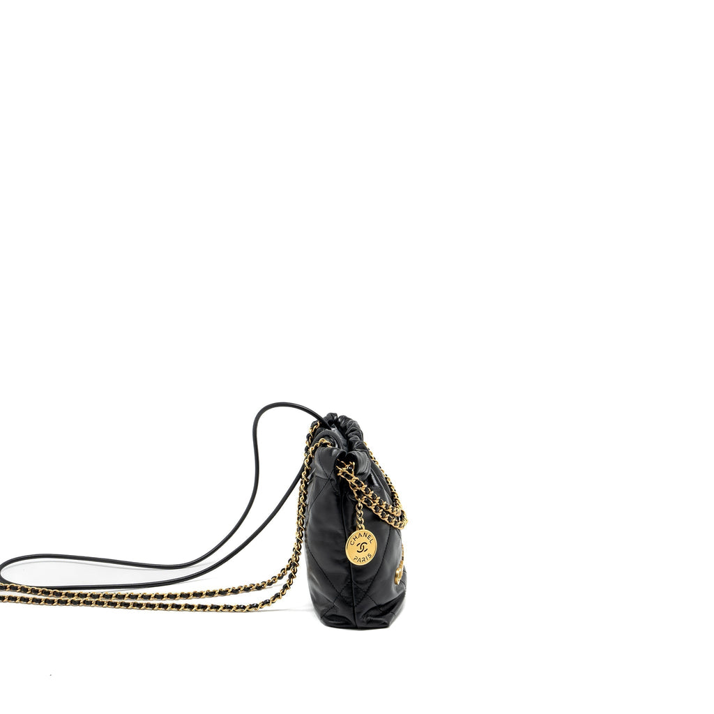 chanel-mini-22-bag-shiny-calfskin-black-ghwmicrochip-1