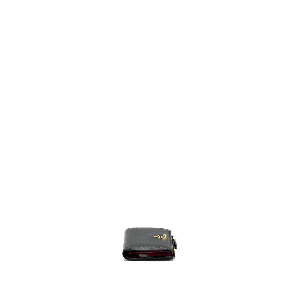prada-small-saffiano-leather-wallet-black-ghw