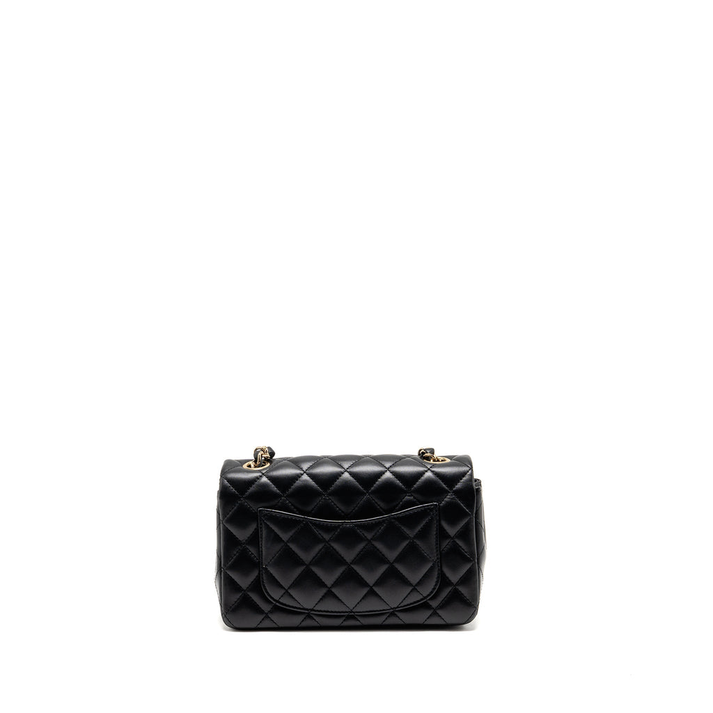 chanel-black-3