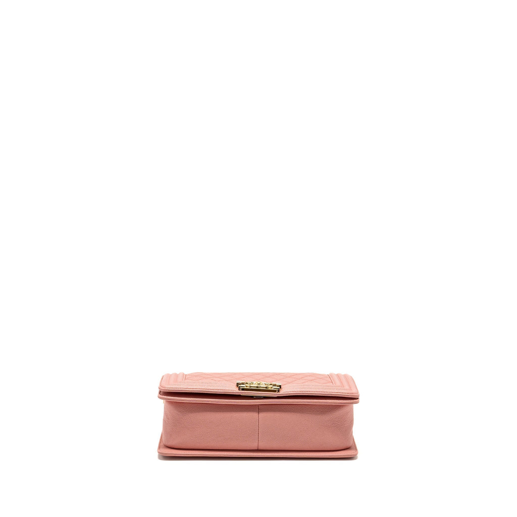 chanel-medium-boy-bag-caviar-pink-lghw