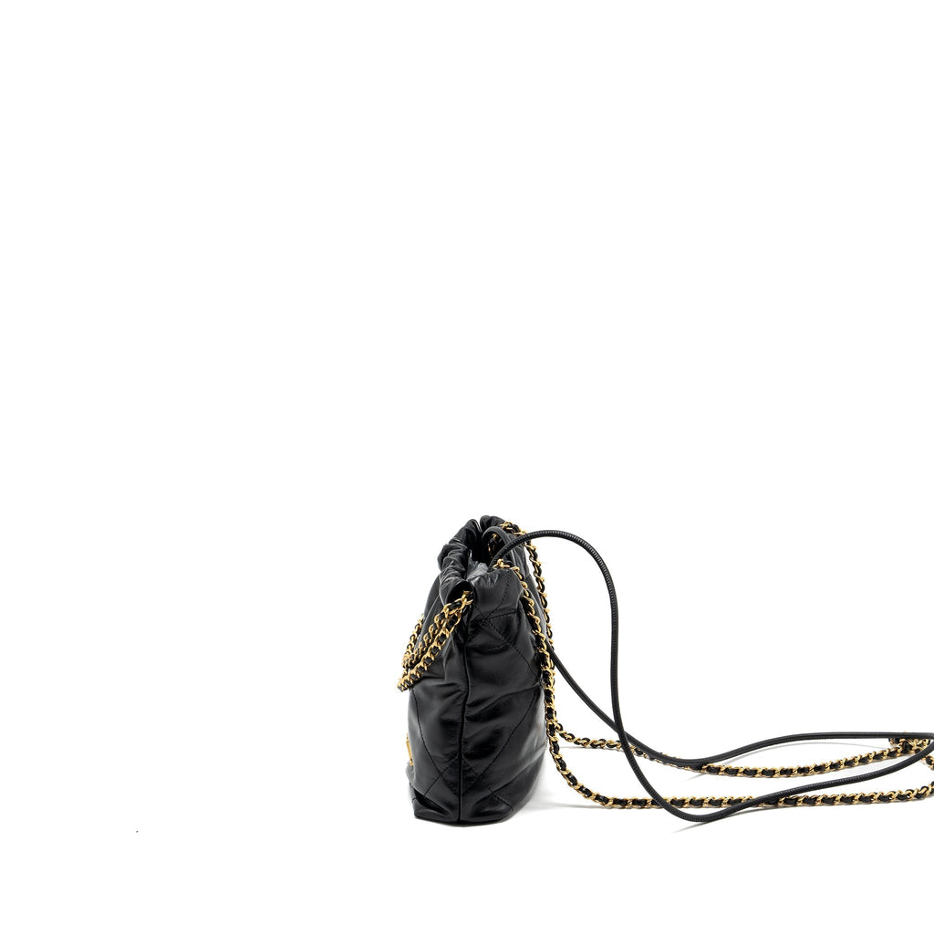 chanel-mini-22-bag-shiny-calfskin-black-ghwmicrochip-1