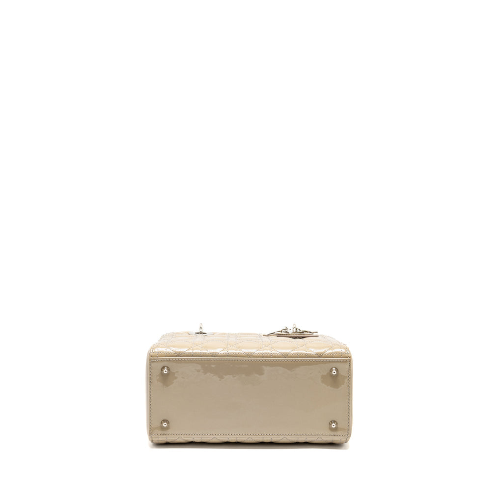 dior-medium-lady-dior-patent-beige-shw