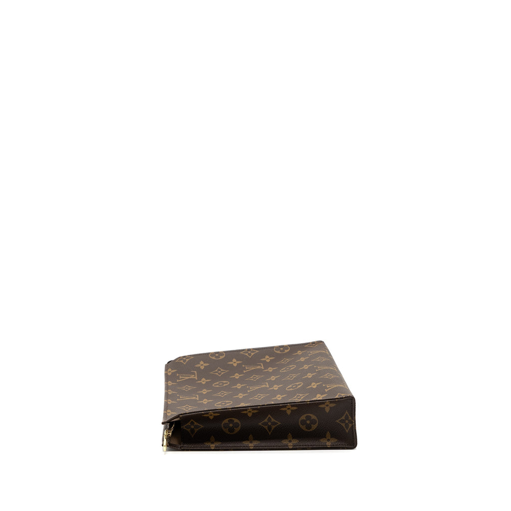 louis-vuitton-toiletry-pochette-26-monogram-canvas-ghw-11