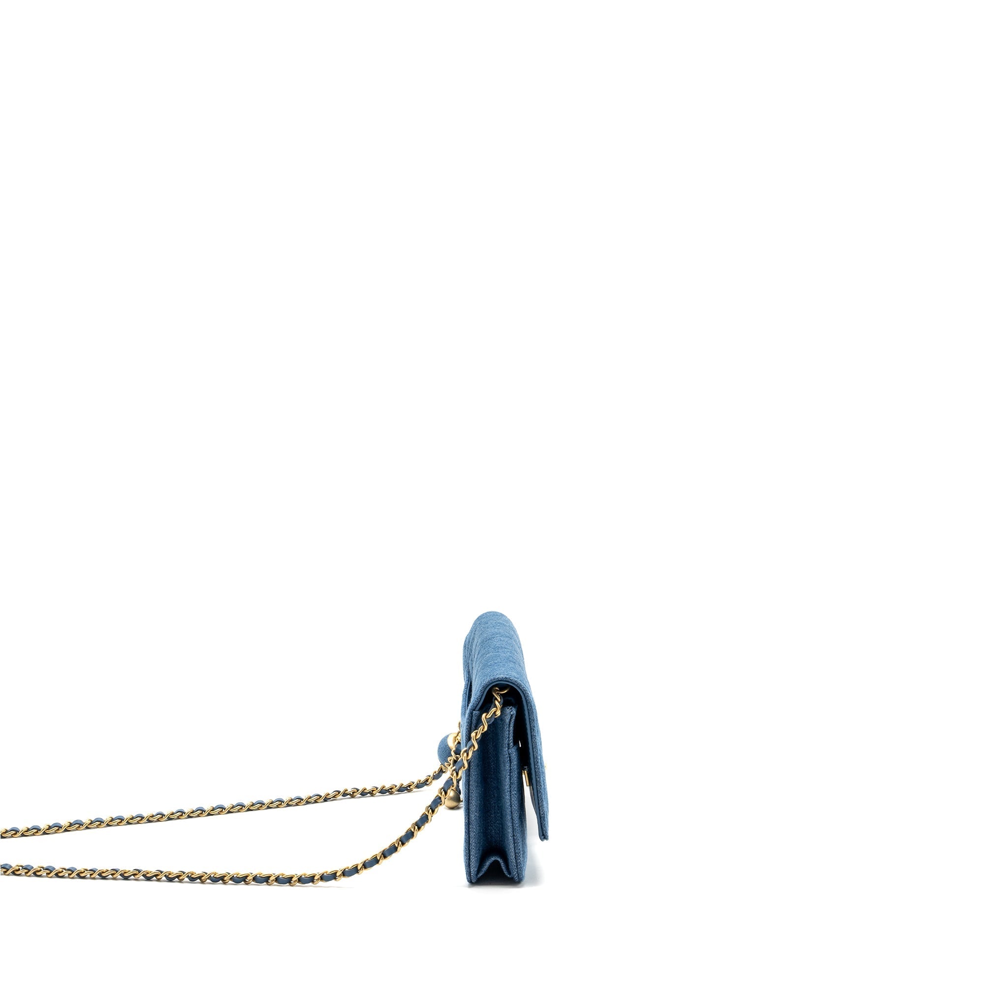 chanel-pearl-crush-wallet-on-chain-denim-blue-ghw-microchip
