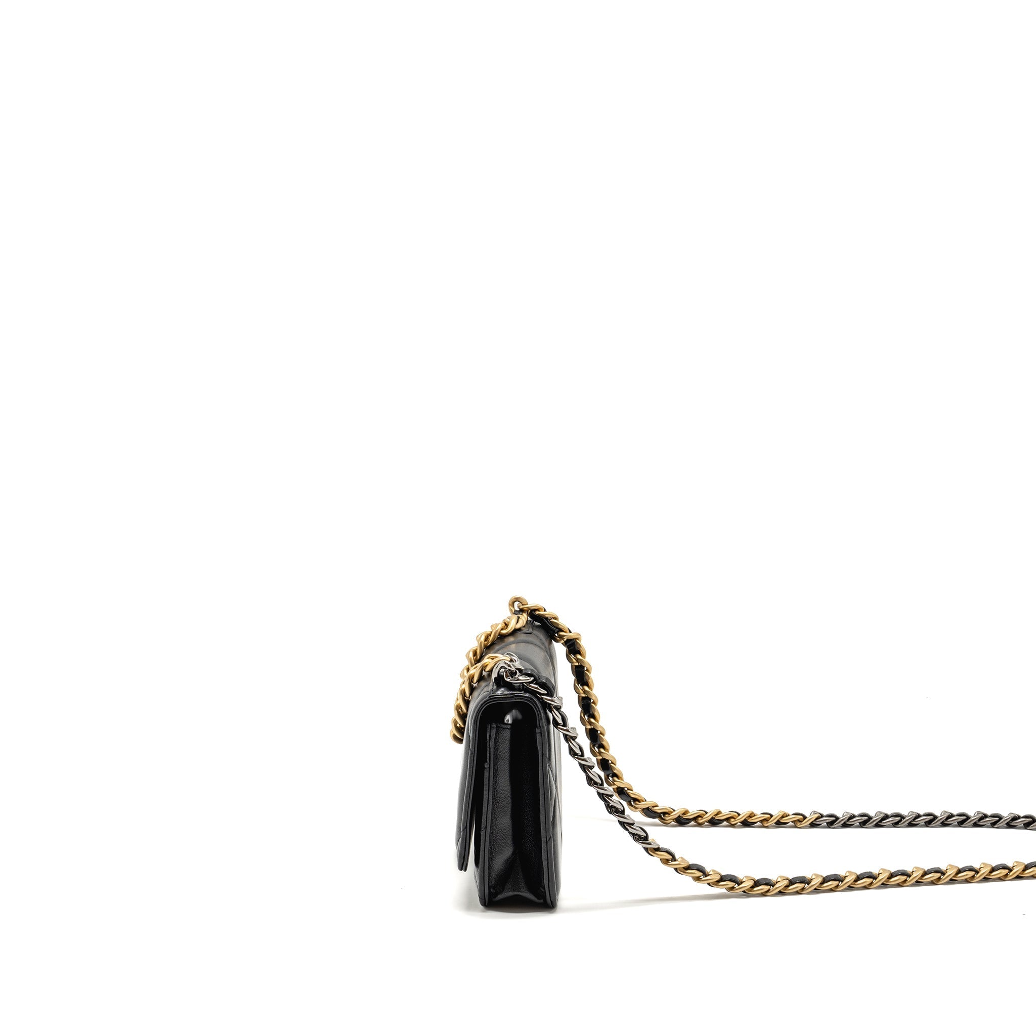 chanel-19-wallet-on-chain-lambskin-black-multicolour-hardware