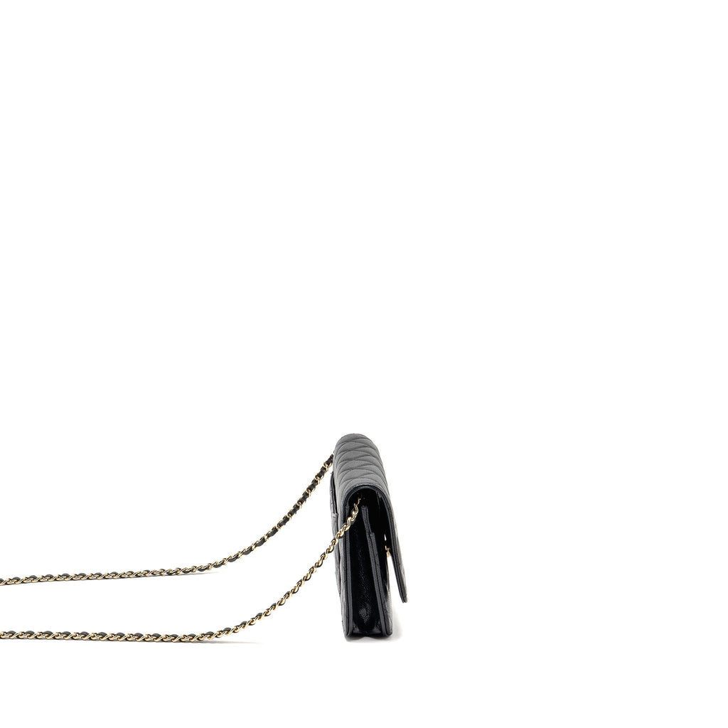 chanel-cc-logo-quilted-wallet-on-chain-caviar-black-lghw-microchip