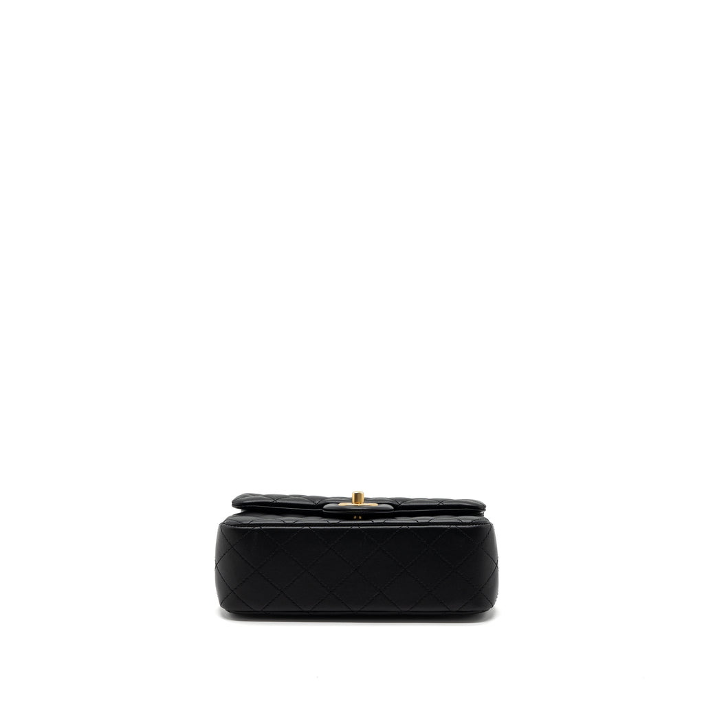 chanel-23k-pearl-crush-mini-rectangular-flap-bag-lambskin-black-ghw-microchip