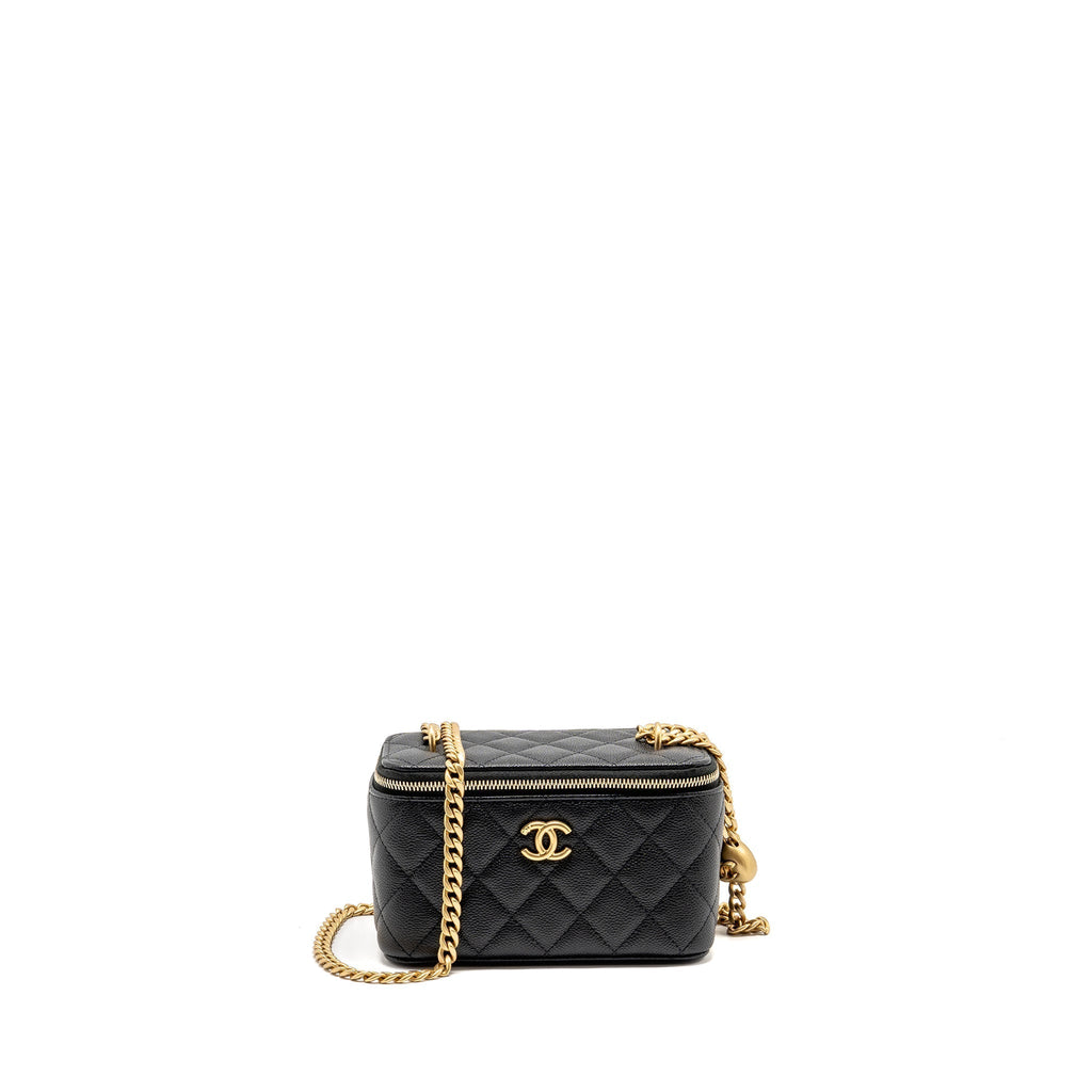 chanel-black-6