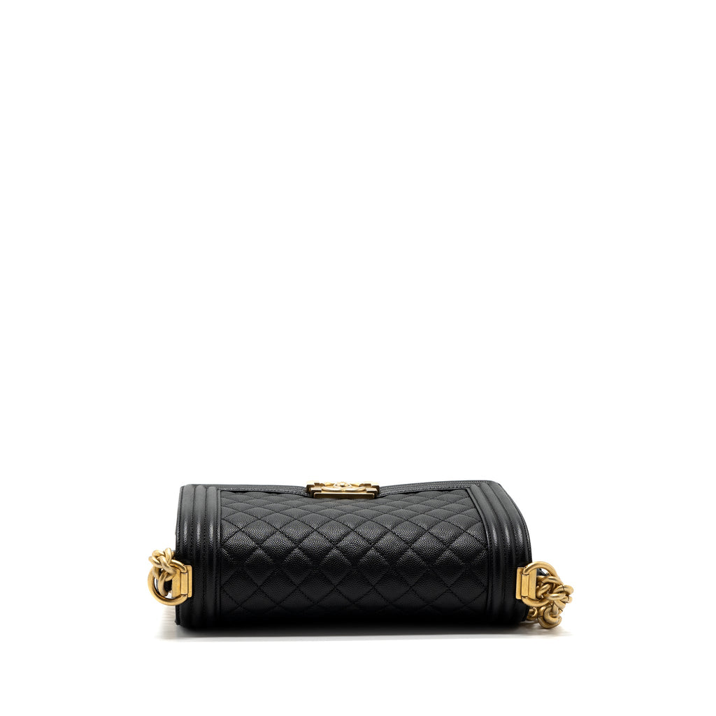 chanel-medium-classic-boy-bag-caviar-black-ghw