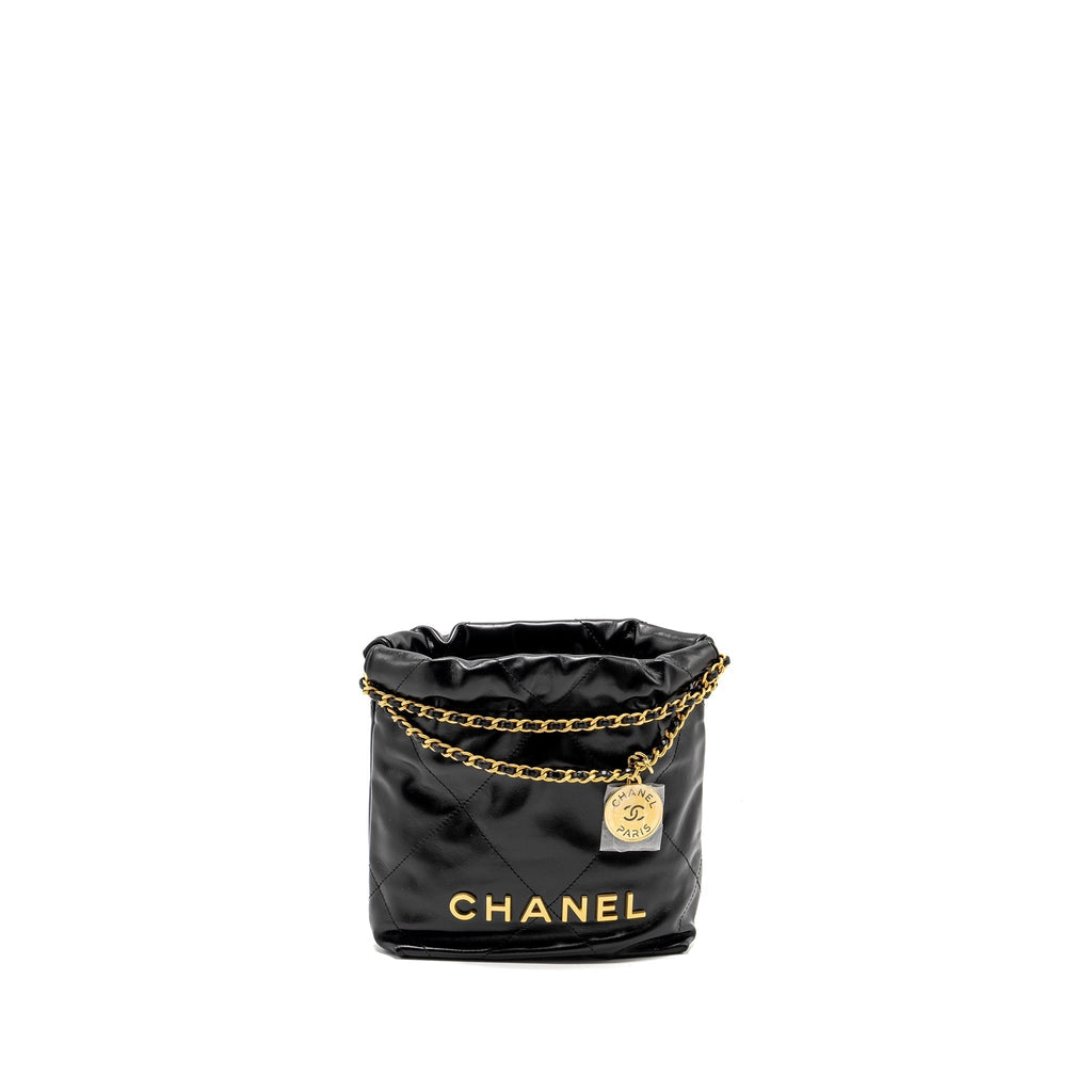 chanel-mini-22-bag-black