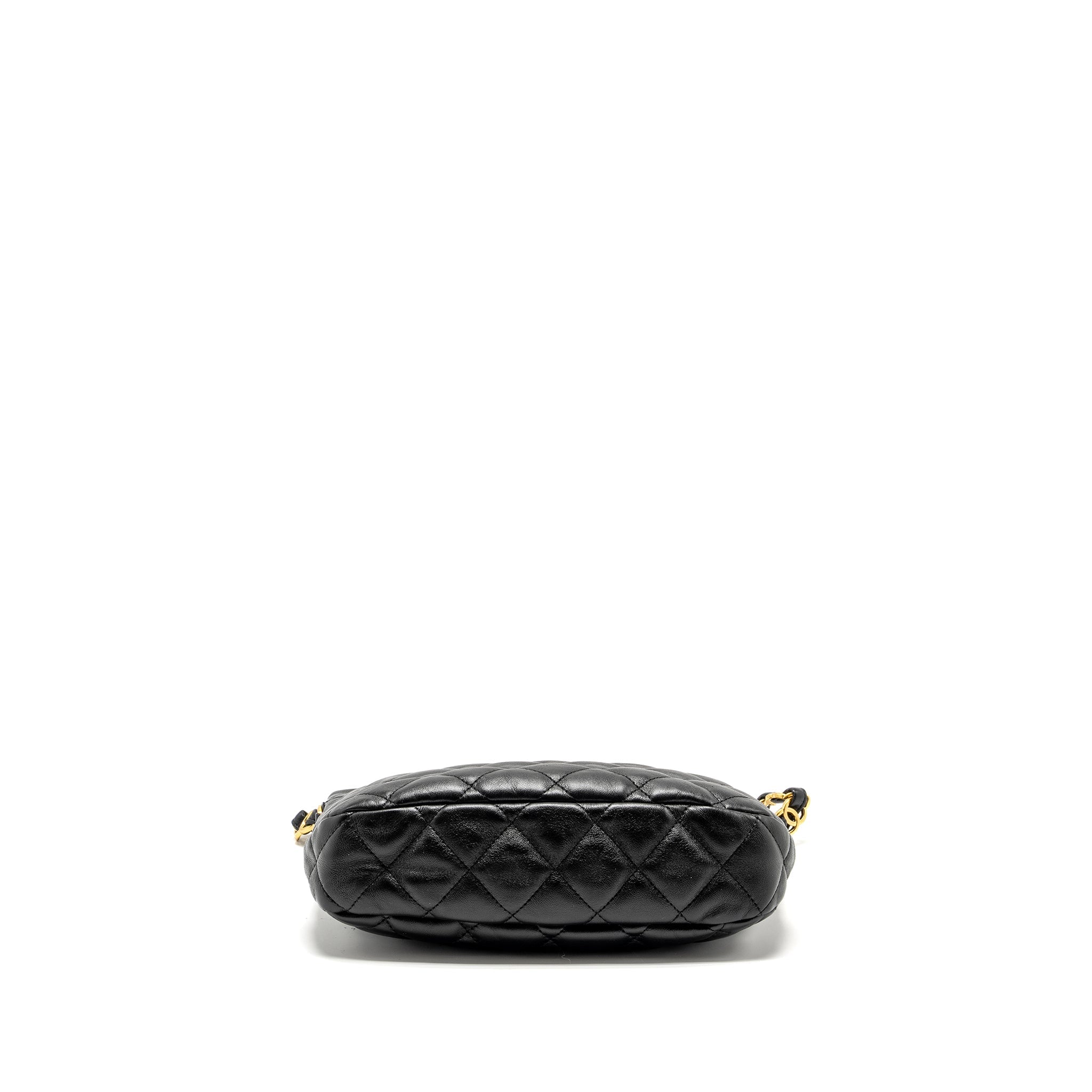 chanel-22k-hobo-shoulder-bag-lambskin-black-ghw-microchip-1
