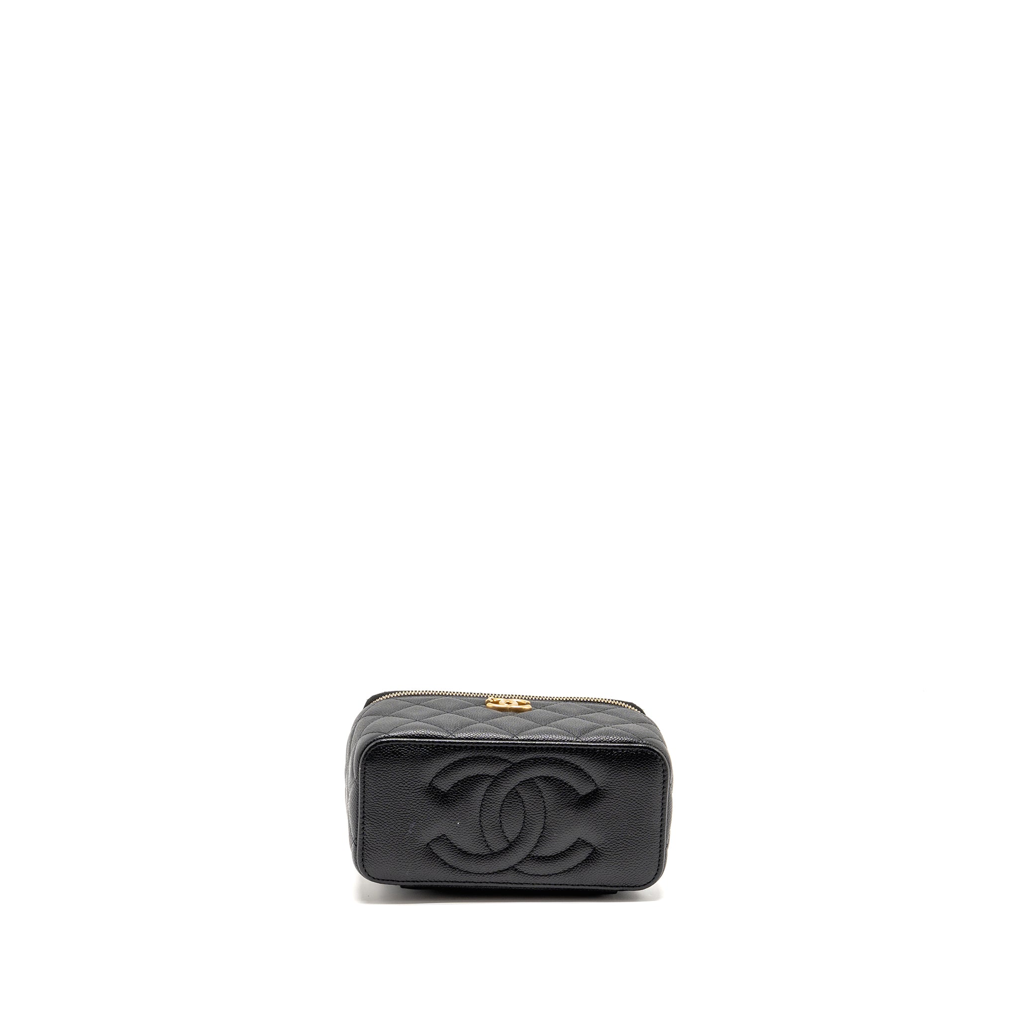 chanel-black-6